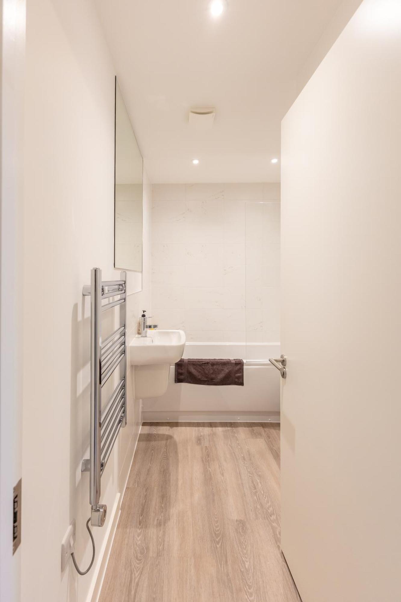 Stunning Modern 3 Bedroom Townhouse - Perfect Getaway Manchester Zewnętrze zdjęcie