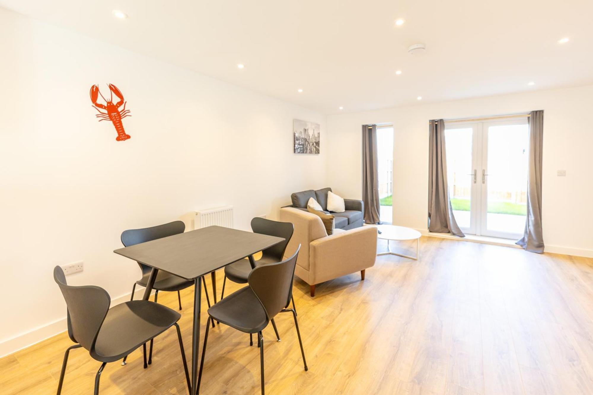 Stunning Modern 3 Bedroom Townhouse - Perfect Getaway Manchester Zewnętrze zdjęcie